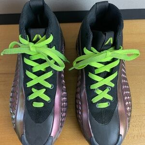 AE 1 Kids Basketball Sneakers